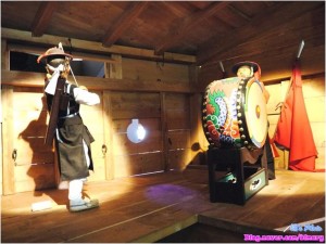 un archer à l'intérieur d'un Geobukseon. Source photo: http://cfile2.uf.tistory.com/image/166C65374CE9E11C512F39